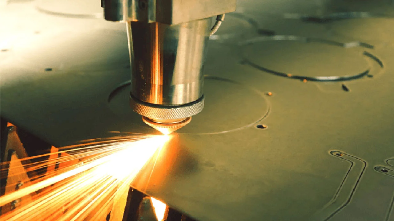 خدمات برشکاری در شاهین دژ